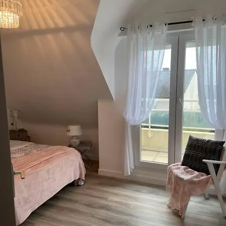 Maison Spacieuse Avec Piscine Guidel