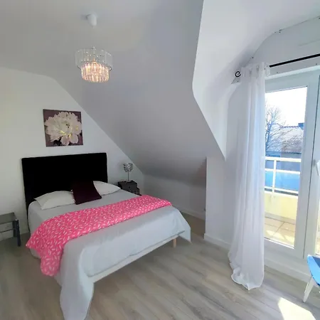 Maison Spacieuse Avec Piscine Guidel